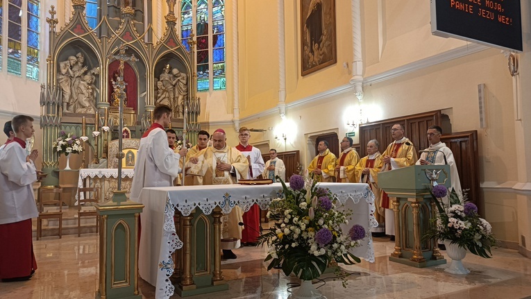 Pielgrzymka ministrantów i lektorów do Wąwolnicy