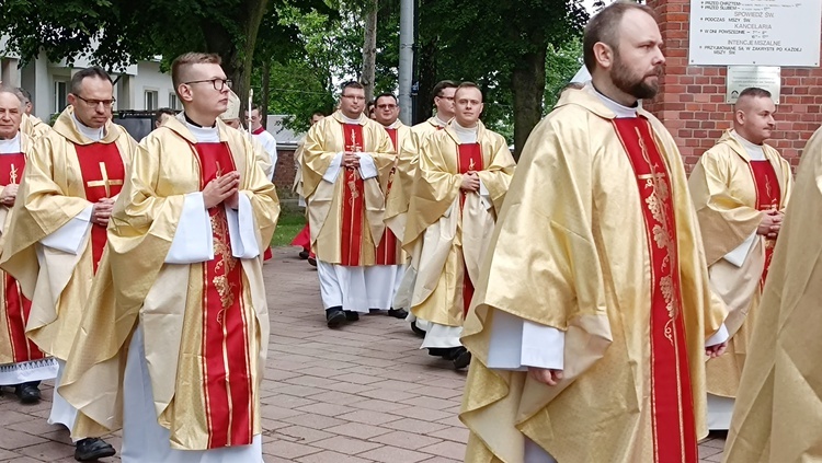 Pielgrzymka ministrantów i lektorów do Wąwolnicy