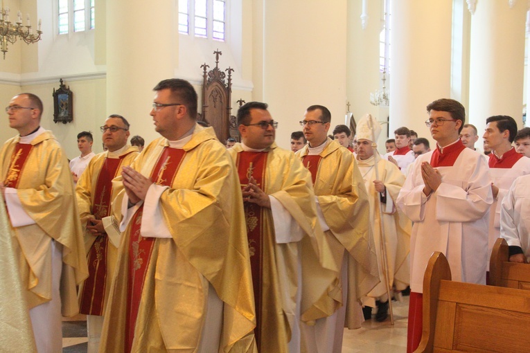Pielgrzymka ministrantów i lektorów do Wąwolnicy