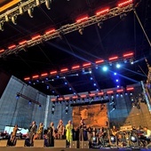 Festiwalowa scena stanęła przy budynku Muzuem II Wojny Światowej.