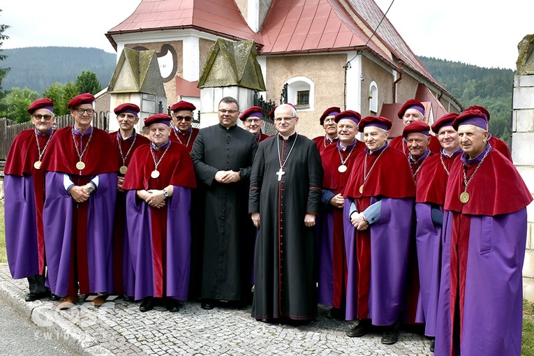 Pielgrzymka mężczyzn do sanktuarium Opiekuna Rodzin