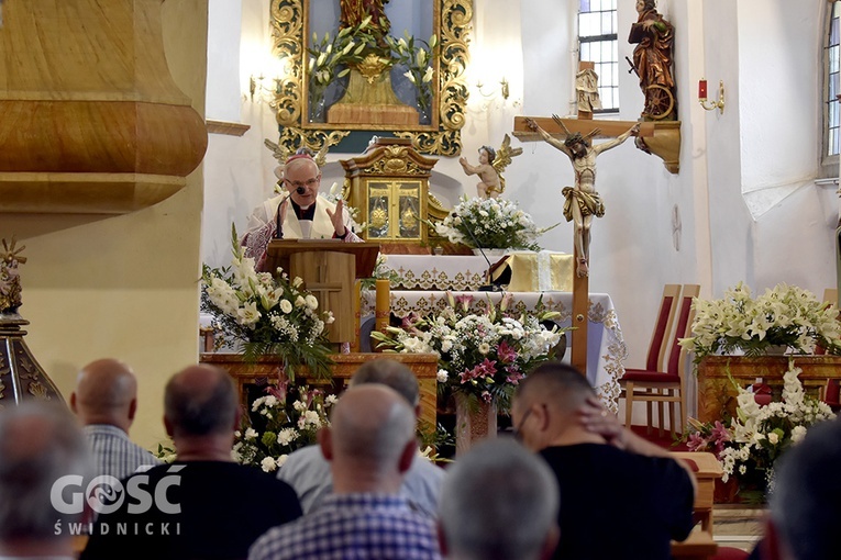 Pielgrzymka mężczyzn do sanktuarium Opiekuna Rodzin