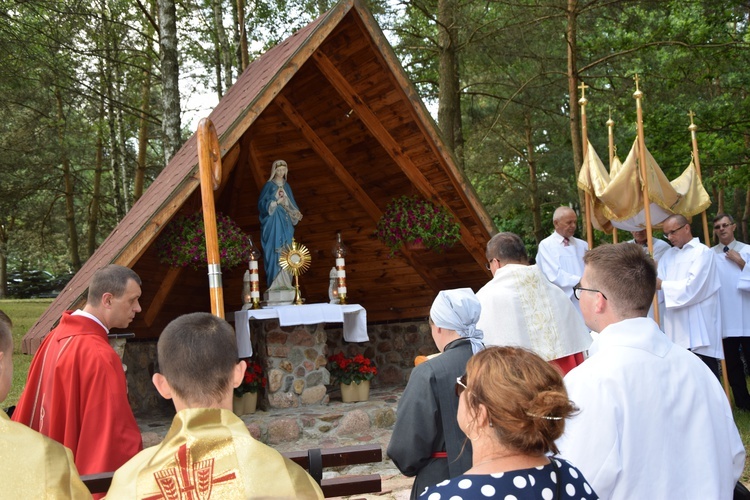  Z Jezusem i pierwszą czcicielką Jego Krwi 