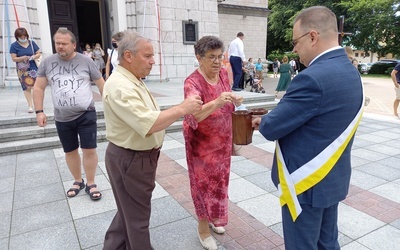 Zbiórka na pogorzelców z Nowej Białej w całej archidiecezji