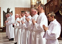 W archidiecezji  posługuje prawie  250 nadzwyczajnych szafarzy Komunii Świętej.