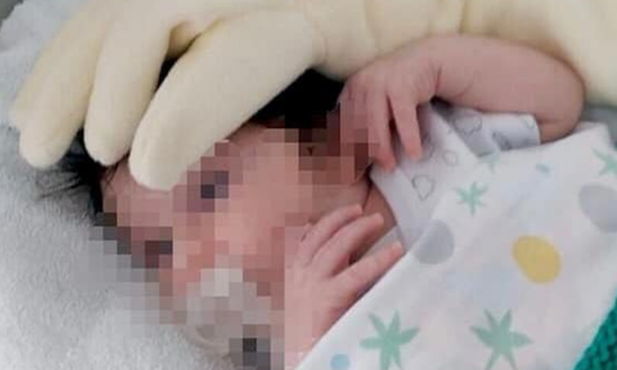 Wymyśliła ją i opatentowała amerykańska mama, która ze swoim synem Zacharym przeżyła trudne chwile na oddziale intensywnej terapii noworodków.