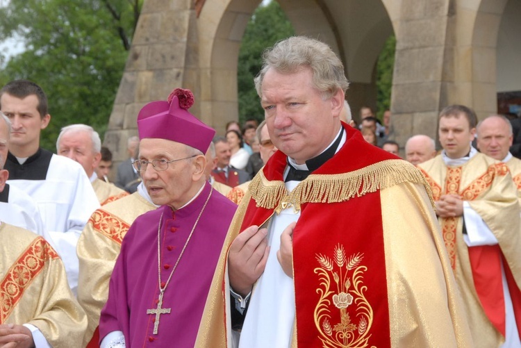 ks. prał. Franciszek Kuczek.