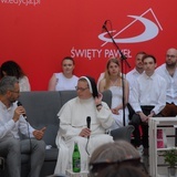 Spotkaniu z s. Benią towarzyszył występ zespołu Gospeople