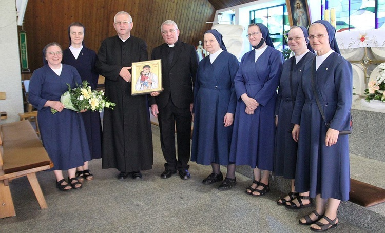 Pożegnanie sióstr szarytek w Bystrej Krakowskiej