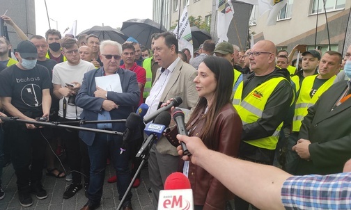 Jastrzębie-Zdrój. Protest górników przed siedzibą JSW [ZDJĘCIA]