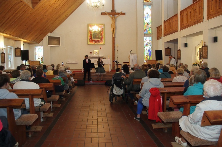 II Dźwirzyński Letni Festiwal Piosenki Religijnej