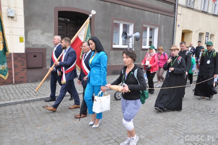 Otyń. Wyruszyła pielgrzymka rolników