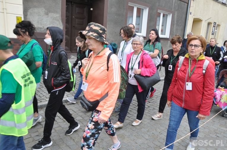 Otyń. Wyruszyła pielgrzymka rolników