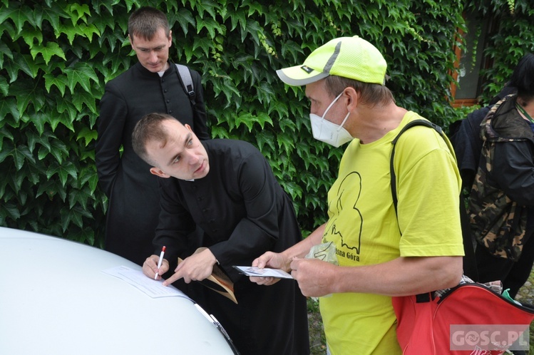 Otyń. Wyruszyła pielgrzymka rolników