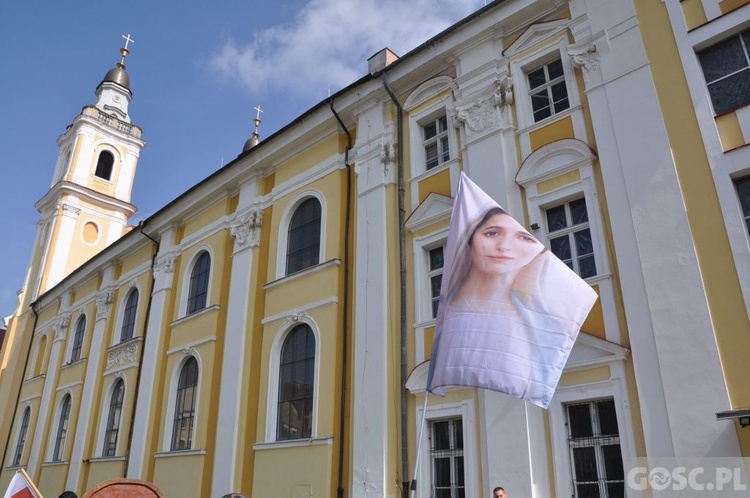 Głogów. Wojownicy Maryi szli przez miasto