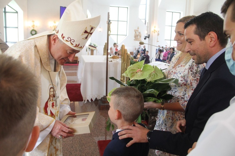 Krynica. 40-lecie parafii Najświętszego Serca Pana Jezusa