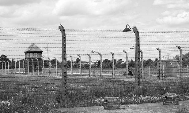 Mija 81 lat od pierwszej ucieczki więźnia z niemieckiego obozu Auschwitz