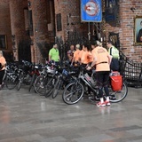 Pielgrzymi na rowerach w trasie na Jasną Górę