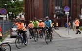 Pielgrzymi na rowerach w trasie na Jasną Górę