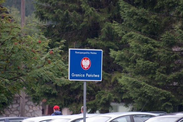 Słowacja: Policja rozpoczęła intensywne kontrole na granicy, zamknięto część przejść z Polską