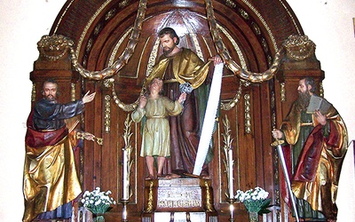 Ołtarz św. Józefa (1926 r.) z kościoła Najświętszego Serca Pana Jezusa w Zabrzu-Rokitnicy.
