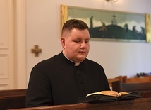 ▲	Kaplica to serce domu formacyjnego. Bez osobistej relacji z Bogiem i codziennej modlitwy nie można być dobrym księdzem.