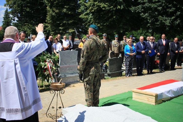 Pogrzeb 5 bezimiennych powstańców śląskich