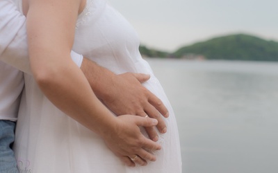 Zanieczyszczenia powietrza mogą zaburzać rozwój dzieci w okresie ciąży i po urodzeniu