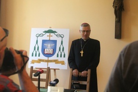 Legnica. Konferencja prasowa bp. Andrzeja Siemieniewskiego