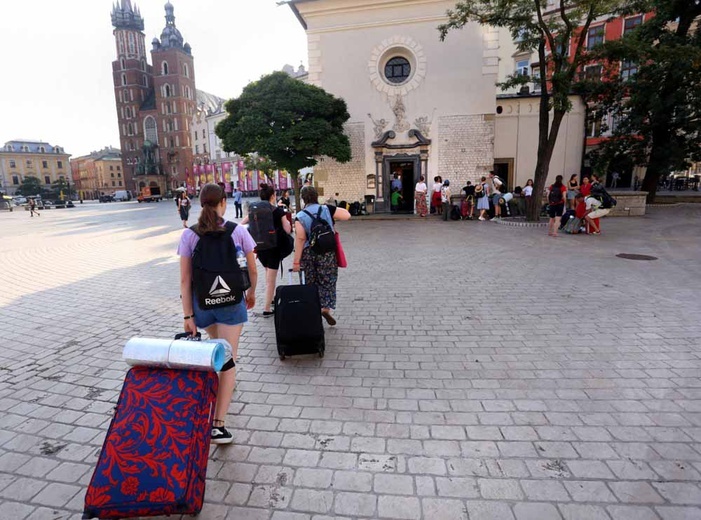 Msza św. na rozpoczęcie spływu kajakowego ku czci św. Jana Pawła II