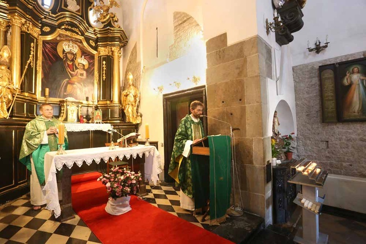 Msza św. na rozpoczęcie spływu kajakowego ku czci św. Jana Pawła II