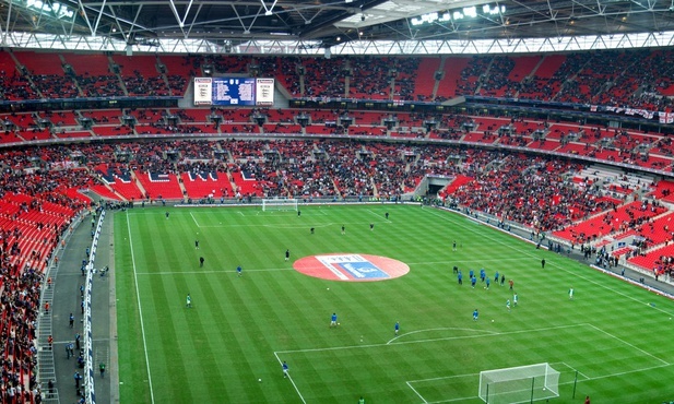 Włoskie media przed historyczną niedzielą w Londynie: Wembledon