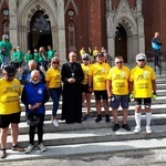  Rowerem do tronu Matki Bożej 