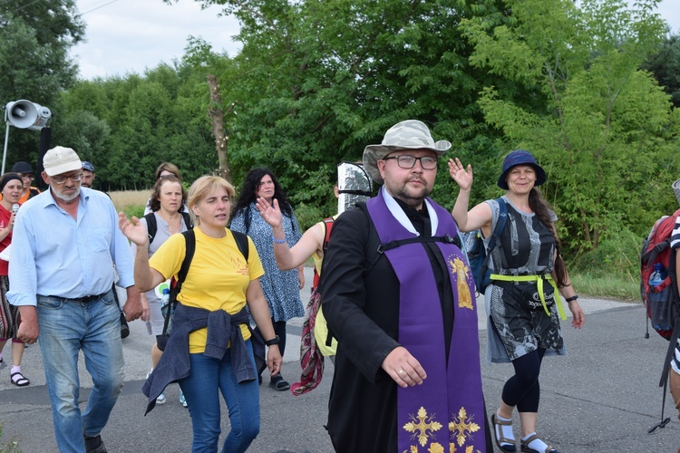 Piesza pielgrzymka mariańska do Lichenia