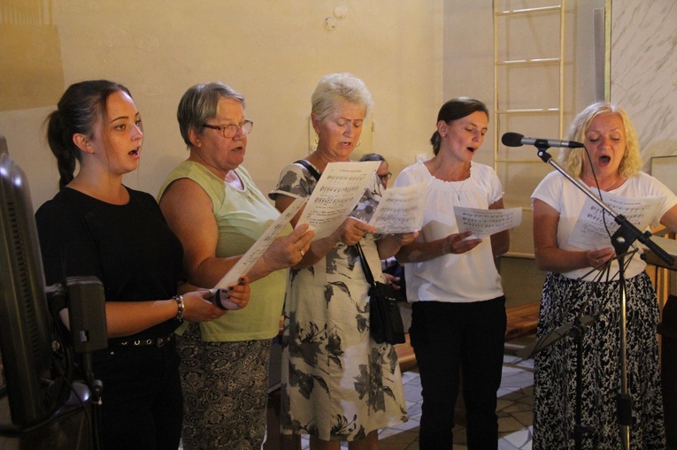 Strzyganiec. Pielgrzmka z Trzetrzewiny