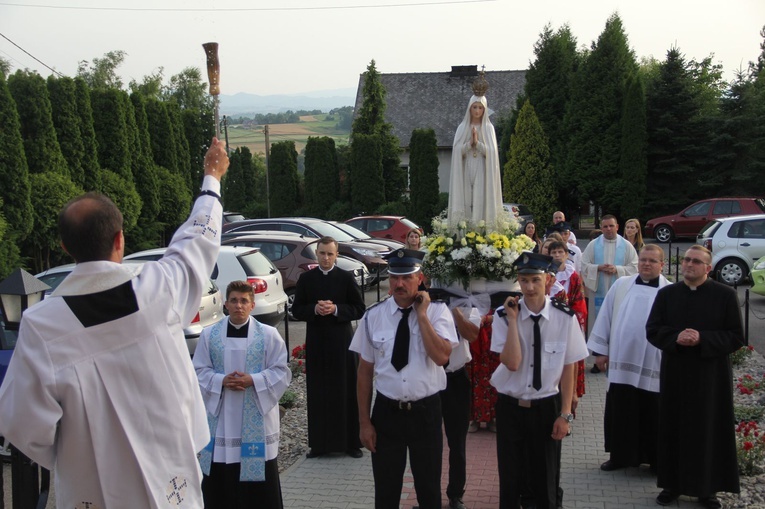 Strzyganiec. Pielgrzmka z Trzetrzewiny