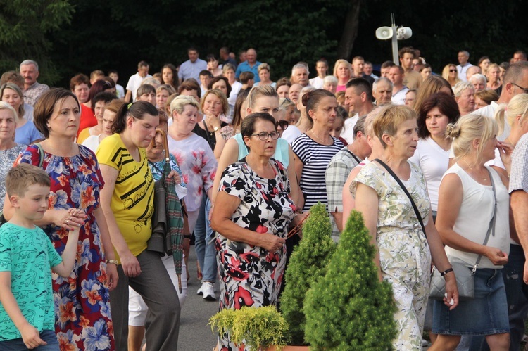 Strzyganiec. Pielgrzmka z Trzetrzewiny