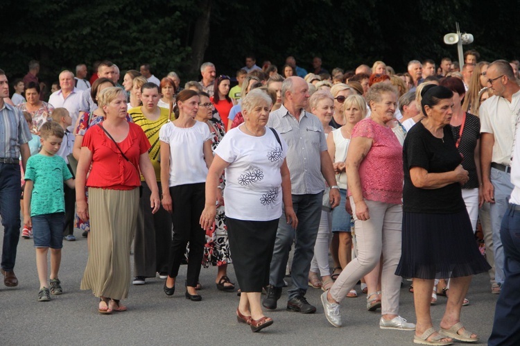 Strzyganiec. Pielgrzmka z Trzetrzewiny