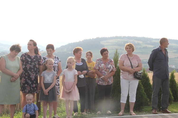 Strzyganiec. Pielgrzmka z Trzetrzewiny