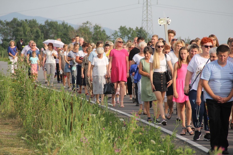 Strzyganiec. Pielgrzmka z Trzetrzewiny