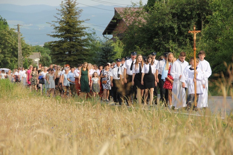 Strzyganiec. Pielgrzmka z Trzetrzewiny