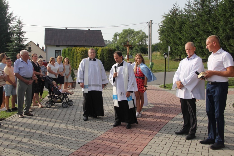 Strzyganiec. Pielgrzmka z Trzetrzewiny