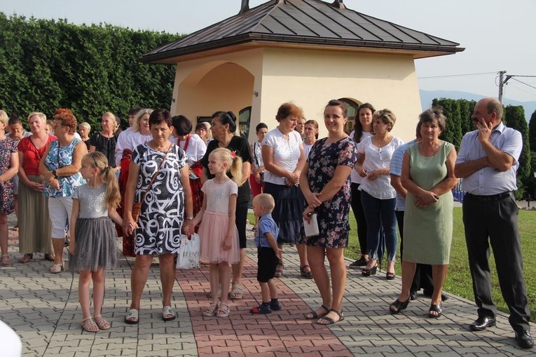 Strzyganiec. Pielgrzmka z Trzetrzewiny