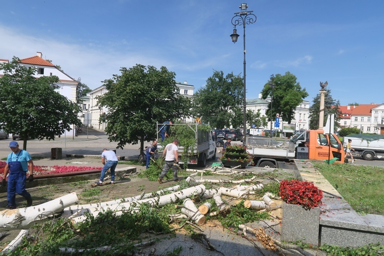 Płock. Krajobraz po burzy