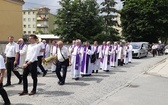 Pogrzeb śp. ks. Włodzimierza Kazimierza Górala - Msza i pochówek w Paczkowie