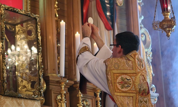Papież Franciszek ustanowił nowe normy dla przedsoborowej liturgii