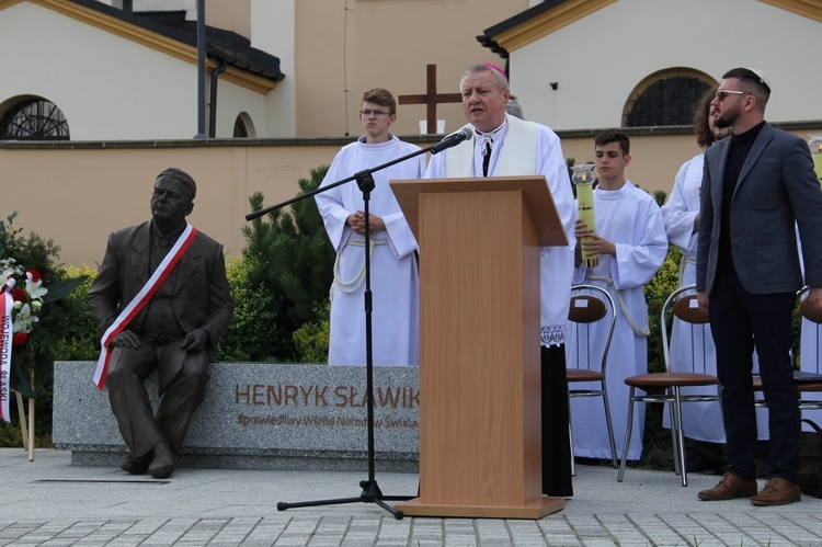 Henryk Sławik ma pomnik w Szerokiej