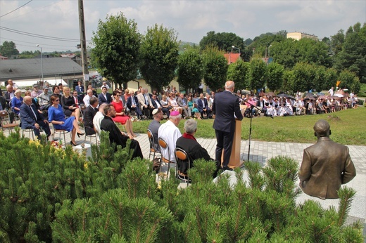 Henryk Sławik ma pomnik w Szerokiej