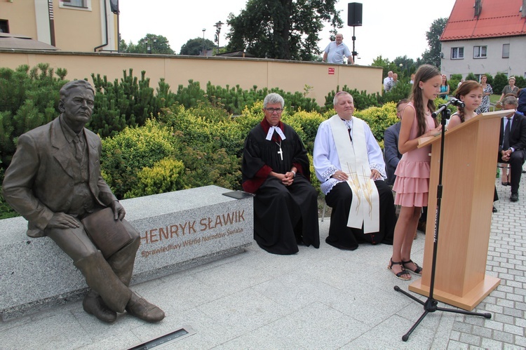 Henryk Sławik ma pomnik w Szerokiej