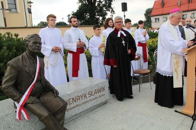 Henryk Sławik ma pomnik w Szerokiej